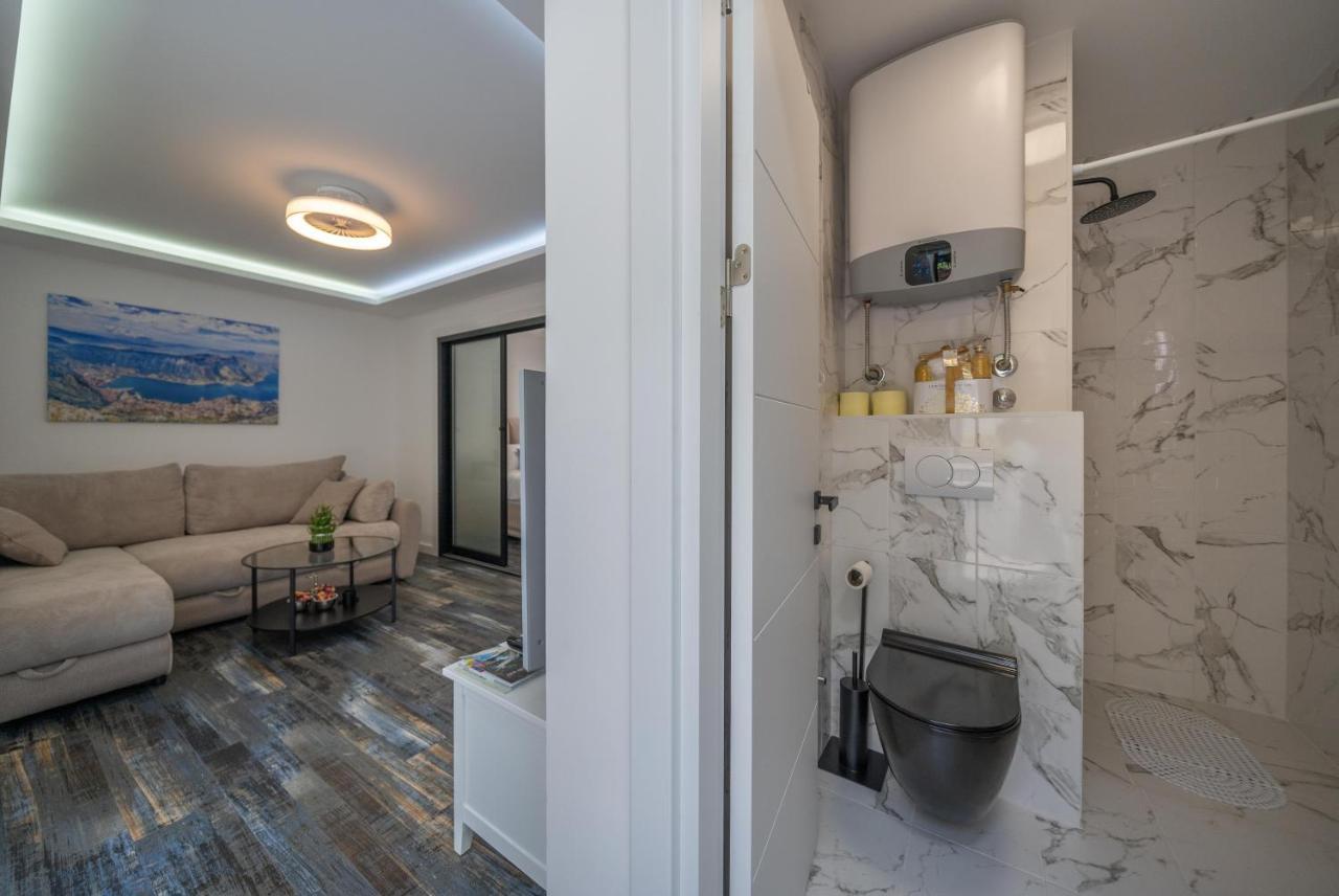Zoi Apartment Kotor Luaran gambar