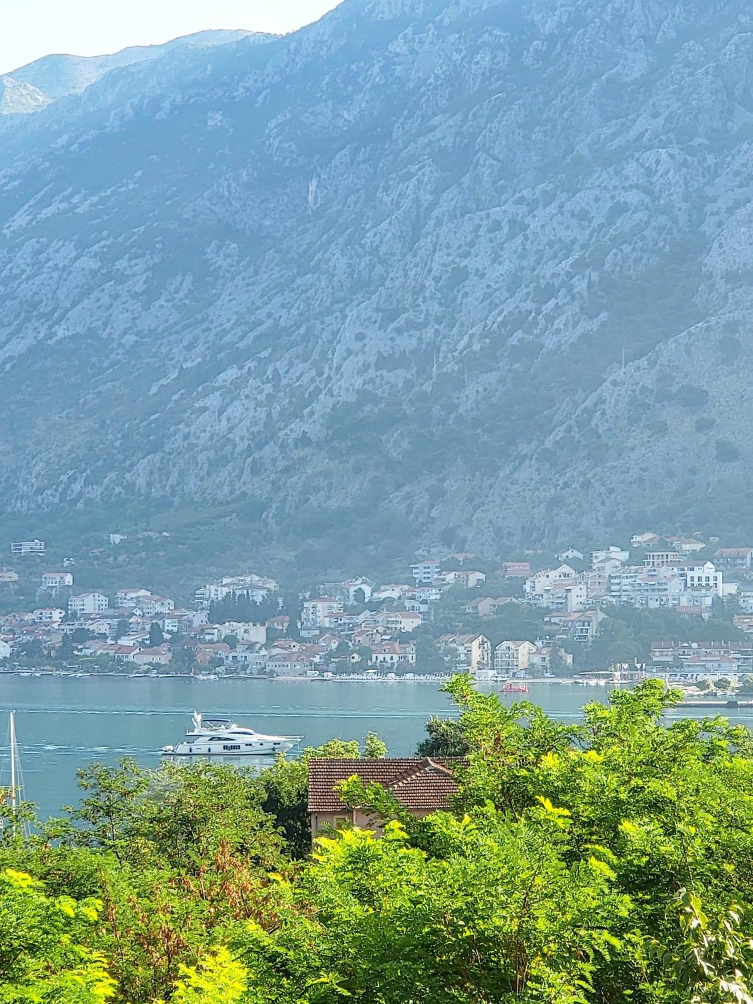 Zoi Apartment Kotor Luaran gambar